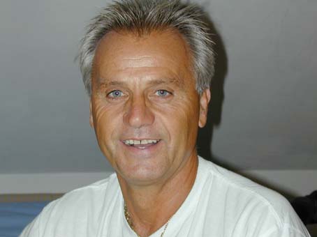 Telekom -Mitarbeiter Herbert Wallner am 2. Oktober 2000 in Laab - Wallner